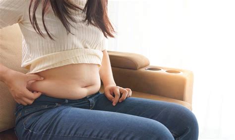 Abdominal Bloating: Causes, Symptoms, and Diagnosis - Gastroenterology ...