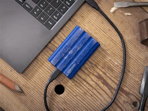 Portable SSD T7 Shield USB 3.2 2TB (Black) Memory & Storage - MU-PE2T0S/AM | Samsung US