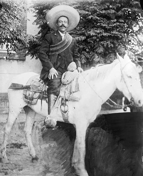 File:Pancho villa horseback.jpg - Wikimedia Commons