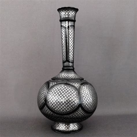 Bidri Craft Silver Inlay Vase | Buy Bidriware Products Online | GITAGGED