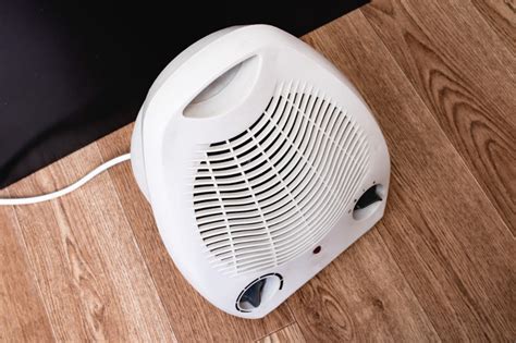 Ceramic Heater vs. Fan Heater: Differences Explained » ModeFab