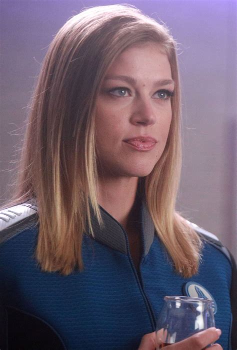 The Orville: Adrianne Palicki on Incredible Sets, Hopeful Sci-Fi | Collider