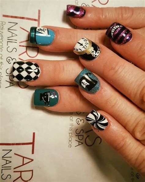 Alice in Wonderland- Mad Hatter - Cheshire Cat Halloween Nail Design ...