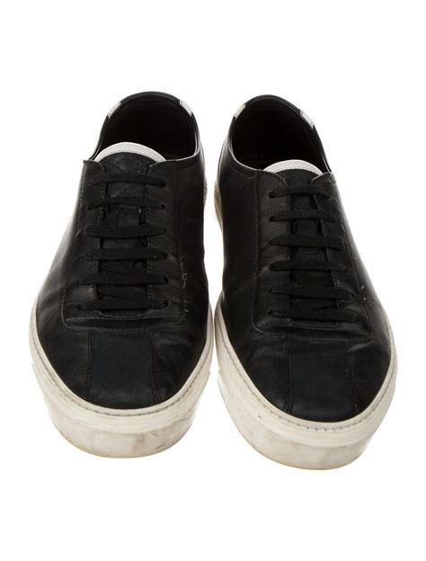 Gucci Leather Sneakers - Black Sneakers, Shoes - GUC660016 | The RealReal