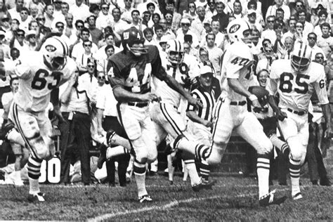 Birth of Giants-Jets rivalry still carries some bitterness 50 years later