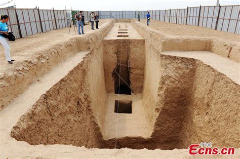 Tomb of Empress Wu Zetian's secretary discovered in Xi'an