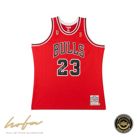 MICHAEL JORDAN AUTOGRAPHED 1996-97 BULLS RED NBA FINALS PATCH MITCHELL & NESS JERSEY | Hall of ...