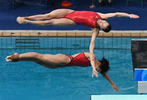 7 incredible photos of synchronized diving because this sport is unreal | For The Win