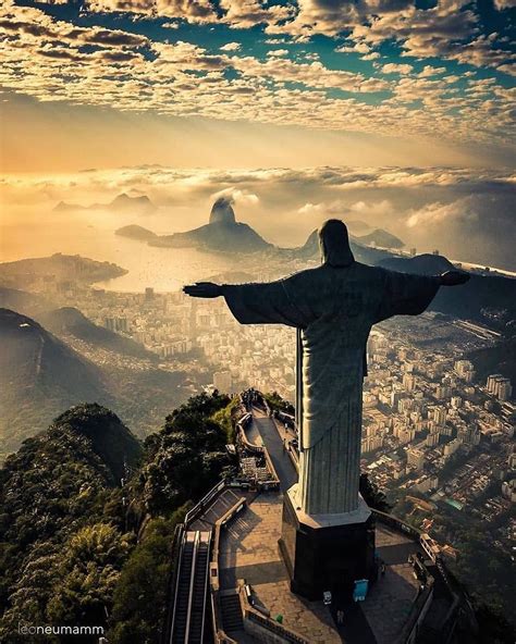 Cristo Redentor statue of Jesus Christ at the summit of Mount Corcovado ...