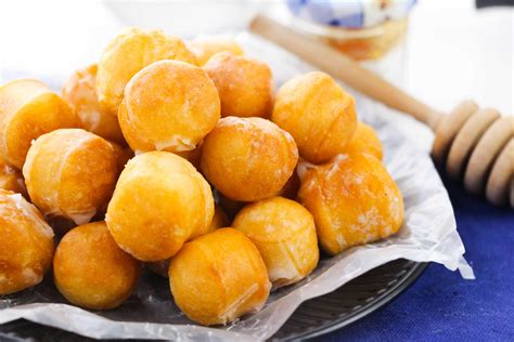 Honey Glazed Donut Holes - mom makes dinner