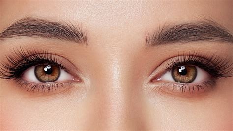 Picking The Perfect Falsies For Your Eye Shape Just Got Easier