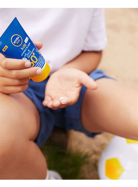 3 questions, 3 answers – Expert interview on sun protection | Beiersdorf