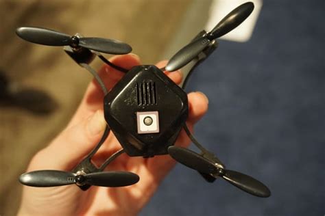 The Palm-Sized Zano Quadcopter Is the Little Drone That Could ...