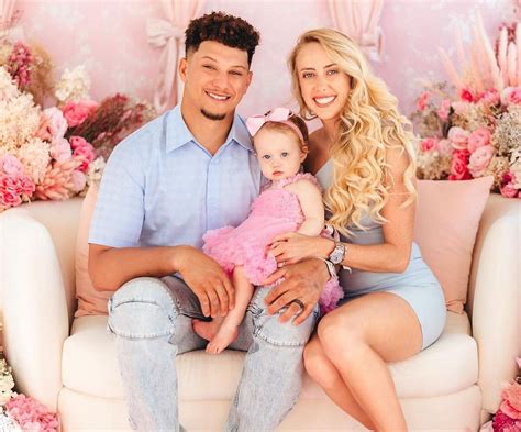 Patrick Mahomes' daughter stars in new commercial BTS