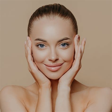 Facelift with Neck and Eyelids in Guadalajara - Price at $6,400!