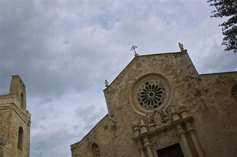 Weird and Offbeat Sites - The Skull Cathedral in Otranto.