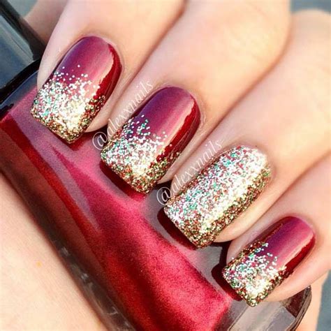 29 Easy Winter and Christmas Nail Ideas | StayGlam