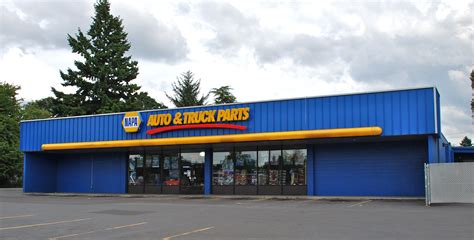 File:NAPA Auto and Truck Parts store - Aloha, Oregon.jpg - Wikimedia Commons