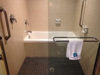 Holiday Inn Express Hotel & Suites Peekskill Hudson Valley Pet Policy