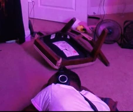 your fav streamer chooses to sleep on the floor and break his moms kitchen chairs : r/Dankquan
