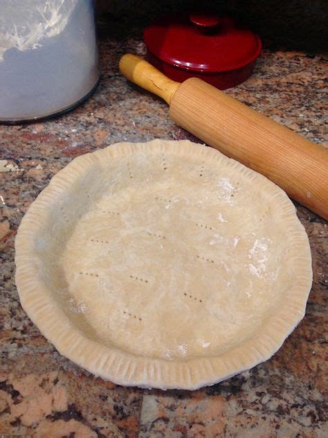 % How To Blind or Par-Bake Pie Shells - My Country Table | Baked pie crust, Pie shell, Frozen pie