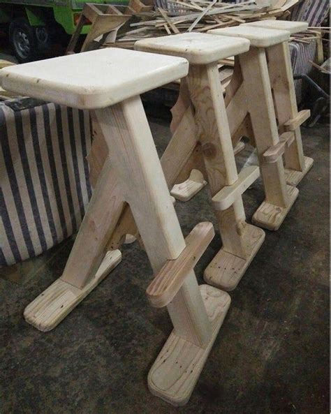 24 inch bar stool plan/craft stool plan/wood stool | Etsy #DiyWoodworkingMesas en 2020 | Chaise ...