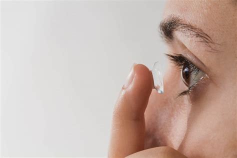 Proper Contact Lens Care to Prevent Eye Infections