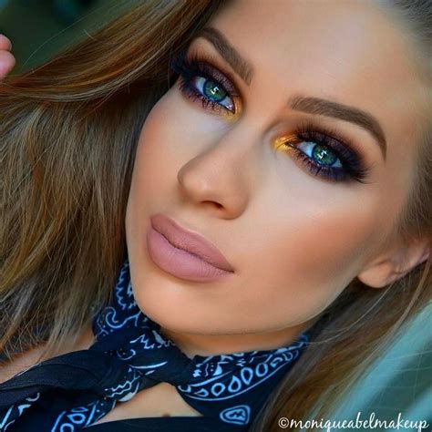 MONIQUE ABEL on Instagram: “Another snap of my pop of yellow ⭐️ New ...