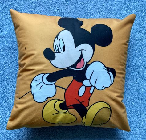 Pillow MICKEY MOUSE RED 45x45cm