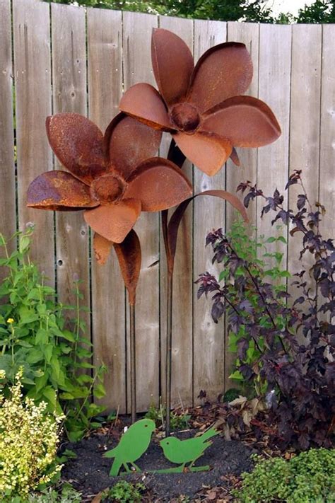 42 Great Outdoor Metal Decor Ideas To Improve Your Garden #Outsidegardendecor | Garden art ...