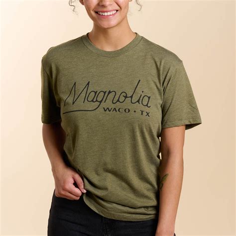 Vintage Magnolia Logo Shirt - Magnolia