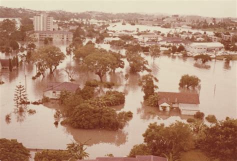 Brisbane Flood of 1974 - our collections | State Library of Queensland