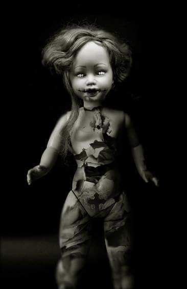 Mutilated Doll | Creepy dolls, Creepy, Statue