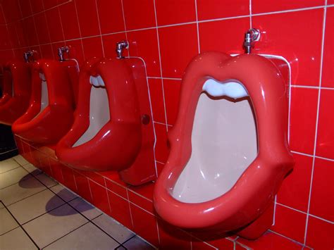 File:Urinal mouth.jpg - Wikipedia