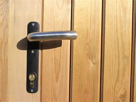 J Lock & Latch, Fitted To Courtyard Gates & Bespoke Garden Gates | LSB ...