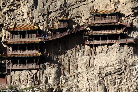 Hanging Temple in China has been suspended above ground for 1,500 years | Daily Mail Online