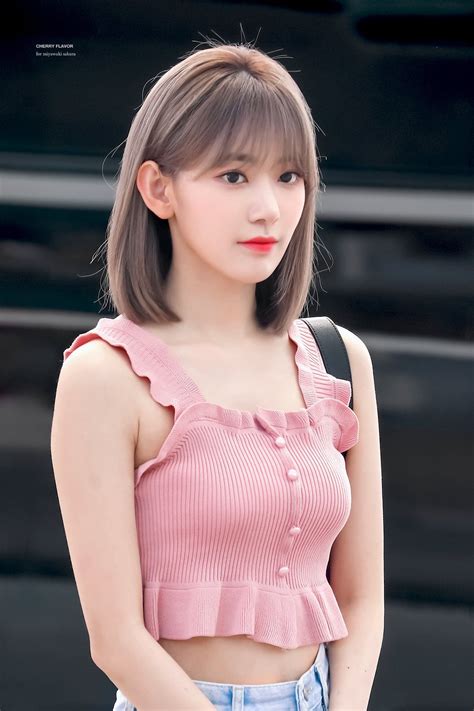 cherry flavor on Twitter: "190814 🐱 #미야와키사쿠라 #MiyawakiSakura #宮脇咲良 #사쿠라 #아이즈원 #IZONE #アイズワン ...