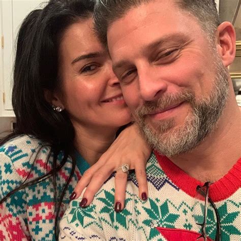 Angie Harmon and Greg Vaughan Are Engaged: 'Marry Christmas!' | Greg vaughan, Angie harmon, Vaughan