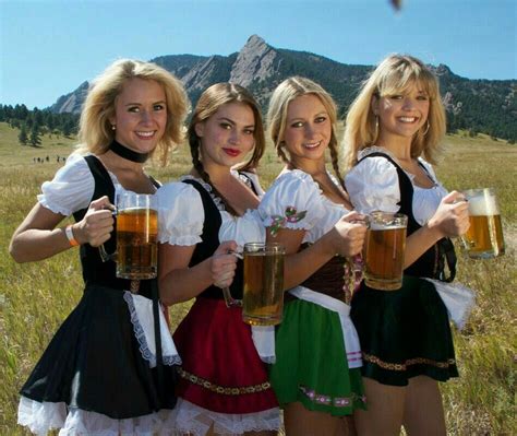 Pin by John on Hopfen und Malz | Oktoberfest woman, German beer girl ...