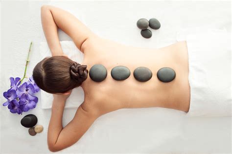 3 Best Massages for Lower Back Pain (find one near you!)