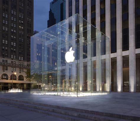 The Iconic Architecture Of The World's Major Apple Stores