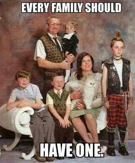 Pin by Justin LaMarca©™ on Crafty | Funny family photos, Family humor, Awkward family photos