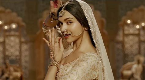 Deepika as Mastani- Anju Modi's Dresses Bajirao Mastani Collection