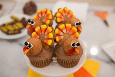 Thanksgiving Cupcake Decorating Ideas