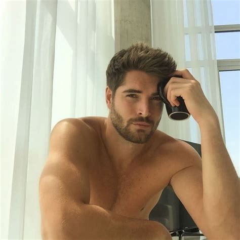 Los 21 hombres más guapos de Instagram del 2015