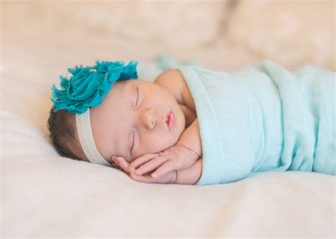 Newborn photography, baby Girl | Baby photography, Newborn photography, Baby