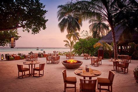 23 Spectacular Dining Locations in the Maldives