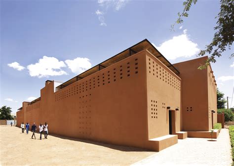 Niamey 2000 — Elizabeth Golden/Architecture