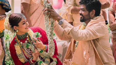 Nayanthara-Vignesh Shivan's wedding INSIDE photos: Bride ducks as ...