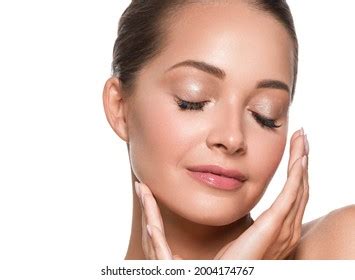 Woman Beauty Face Closed Eyes Long Stock Photo 2004174767 | Shutterstock